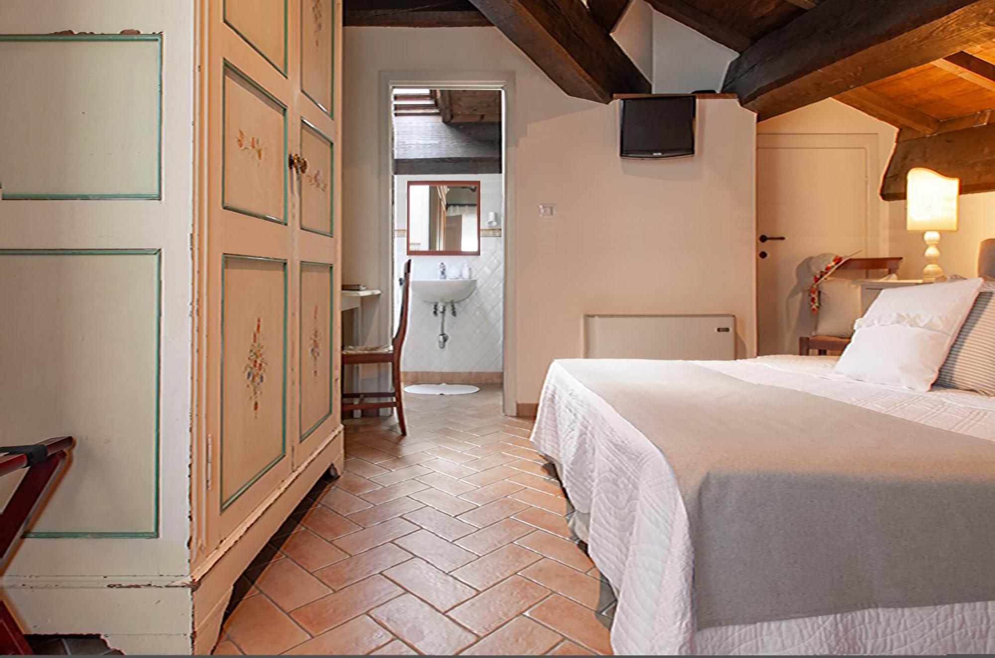 Antica Residenza Montereano Villa Gubbio Room photo